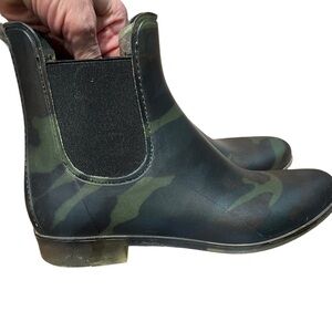 J. Crew Camo Chelsea Rain Ankle Boots Green/Black Waterproof Sz 9